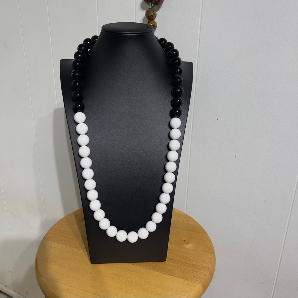 Vintage Black & White Beaded Necklace by Club Monaco
